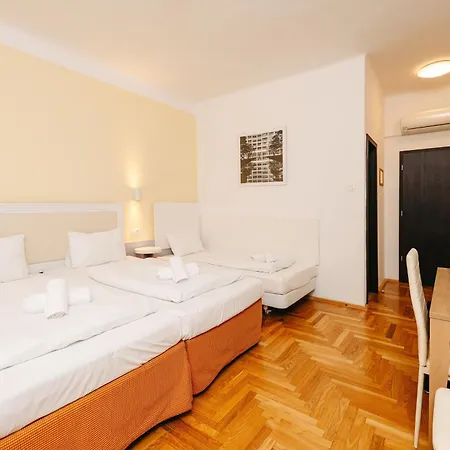 Hotel Metro Budapest Exterior photo